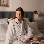 Hotel apartamentowy Old Town Charm & Chic By Downtown