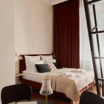 Old Town Charm & Chic By Downtown 3*