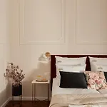 Old Town Charm & Chic By Downtown
