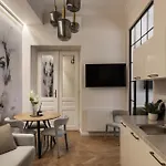 Old Town Charm & Chic By Downtown Apart Otel