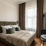 Old Town Charm & Chic By Downtown Lägenhetshotell 3*