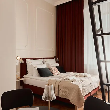 Old Town Charm & Chic By Downtown 3*