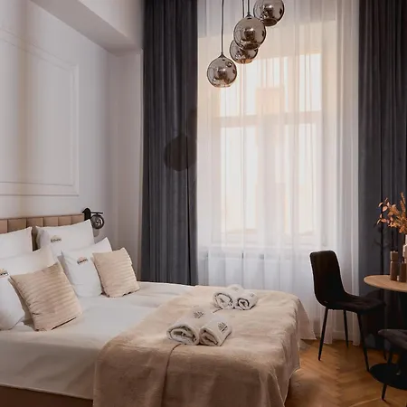 Daire Old Town Charm & Chic By Downtown Krakow