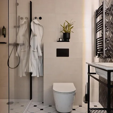 Old Town Charm & Chic By Downtown 3*