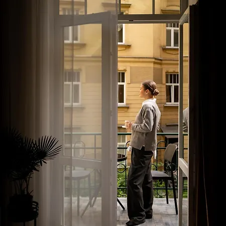 Old Town Charm & Chic By Downtown