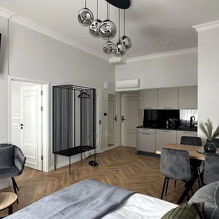 Old Town Charm & Chic By Downtown Krakow