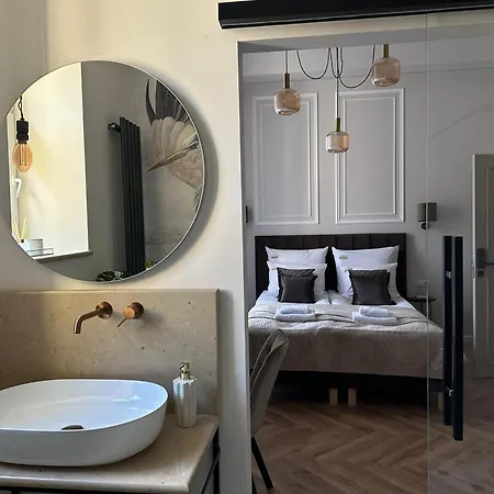 Apartment Old Town Charm & Chic By Downtown