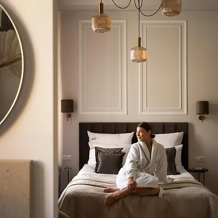 Apartment Old Town Charm & Chic By Downtown *