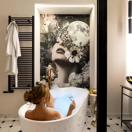 Old Town Charm & Chic By Downtown 3*