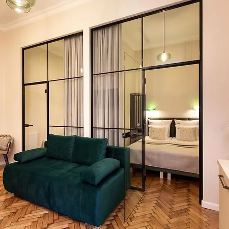 Old Town Charm & Chic By Downtown 3*
