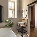 Old Town Charm & Chic By Downtown