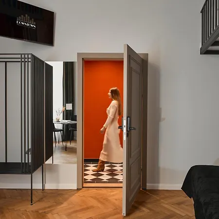 Old Town Charm & Chic By Downtown 3*