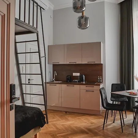 Old Town Charm & Chic By Downtown Kraków