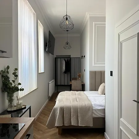 Old Town Charm & Chic By Downtown