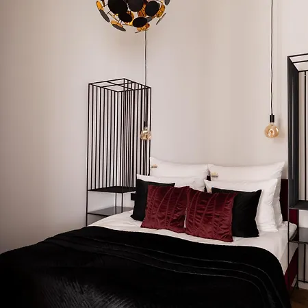 Old Town Charm & Chic By Downtown 3* 克拉科夫